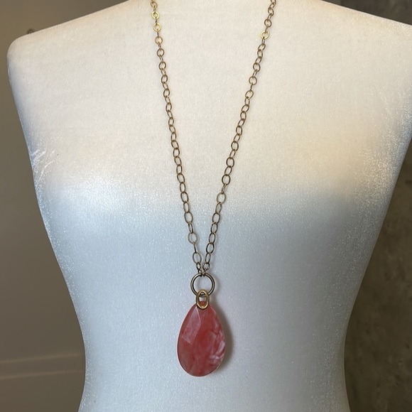 Liz Claiborne Large  Glass Pendant Necklace - Picture 5 of 8